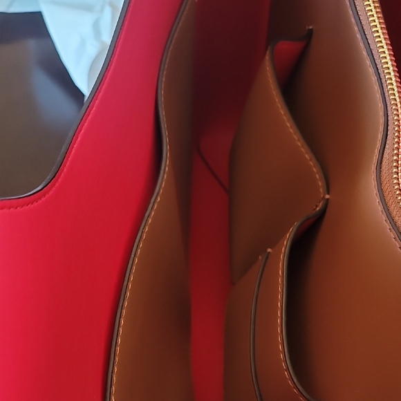 Halston Heritage Brown Tote with Vibrant Red Lining - Picture 8 of 11